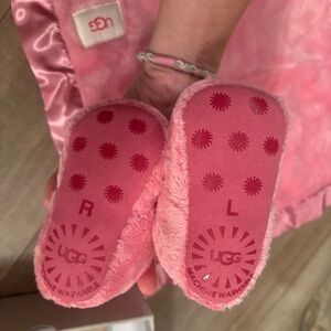 UGG Baby Comforter & Soft Booties Gift Set (6–12M)